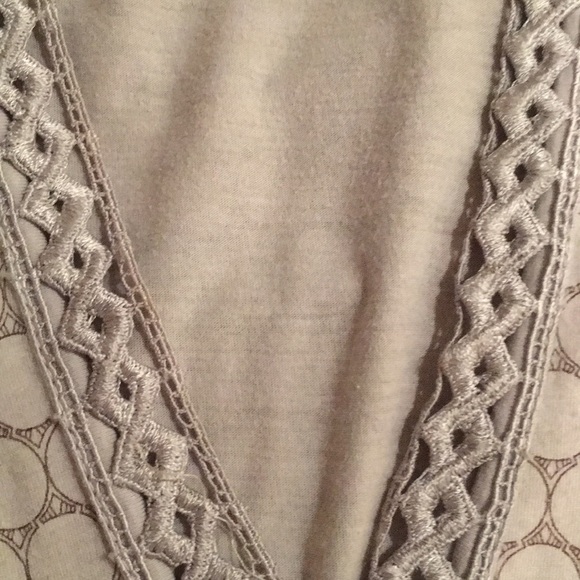 Language Top - Picture 8 of 8